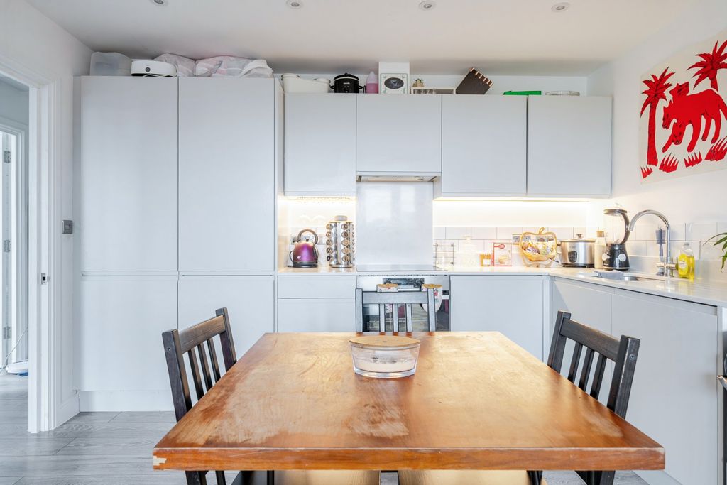 Property photo 3 of 13 Picture No. 11