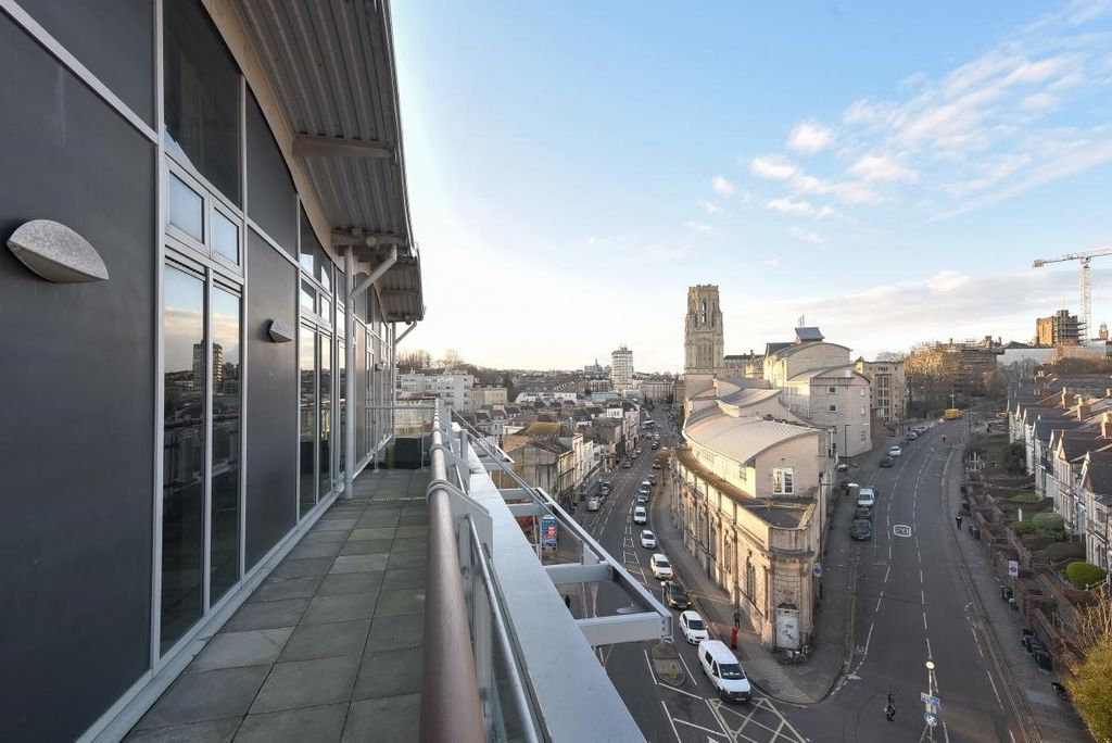 Additional image 11 of 2 bed flat for salePark Row, Bristol BS1