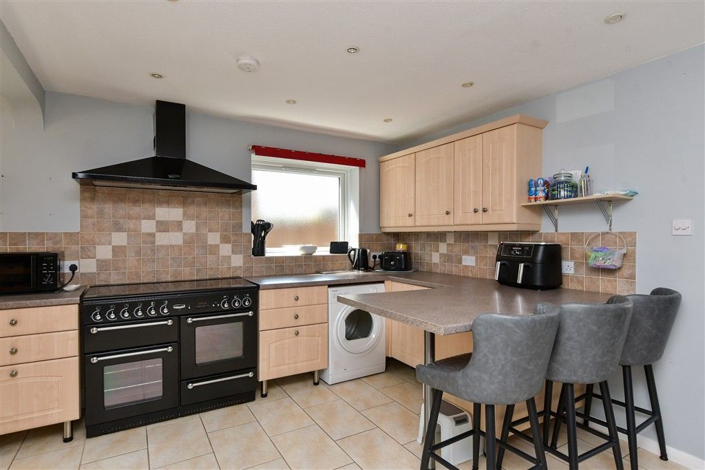 Property photo 3 of 17 Kitchen/Diner