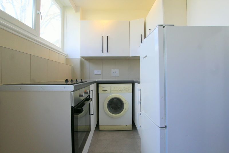 Property photo 3 of 10 3