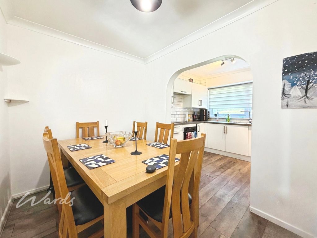 Property photo 3 of 13 Dining Area