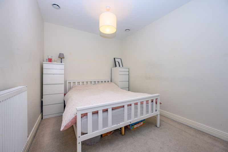 Property photo 3 of 10 Bedroom