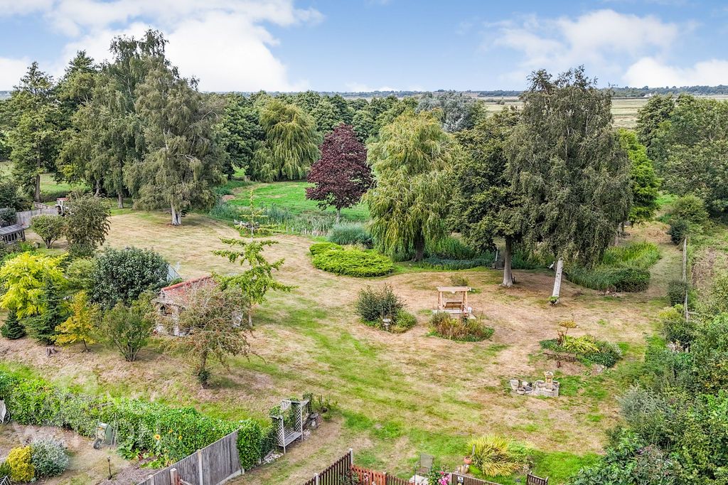 Property photo 3 of 43