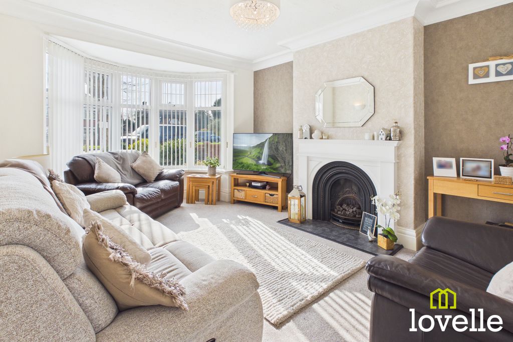 Property photo 3 of 37