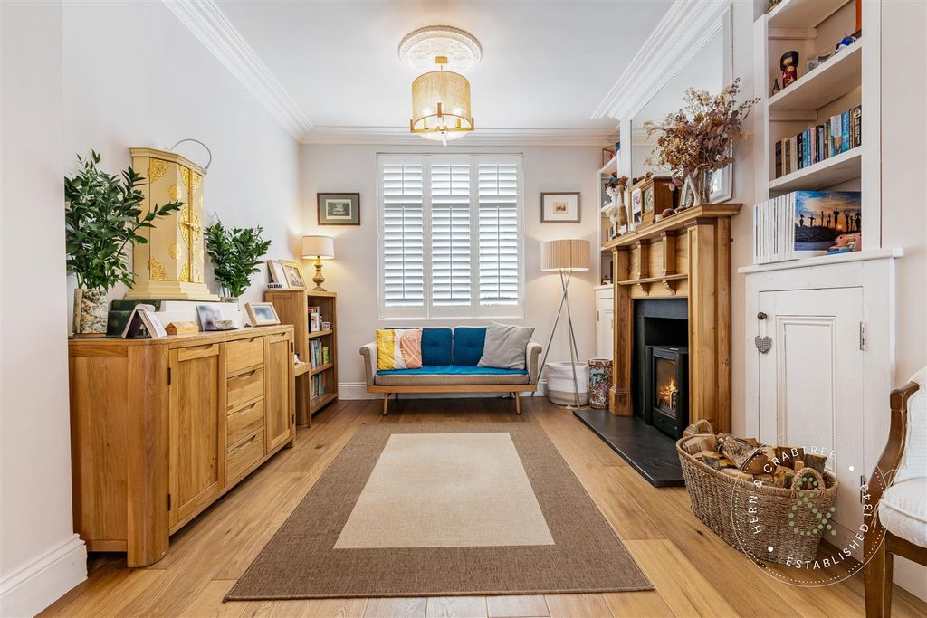Property photo 3 of 82 Glamorgan St, Hern Crabtree (35).Jpg
