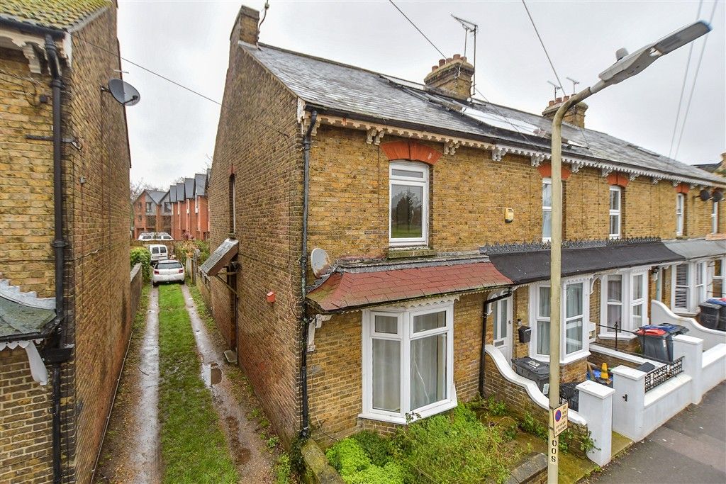 Property photo 1 of 10 External (Web)