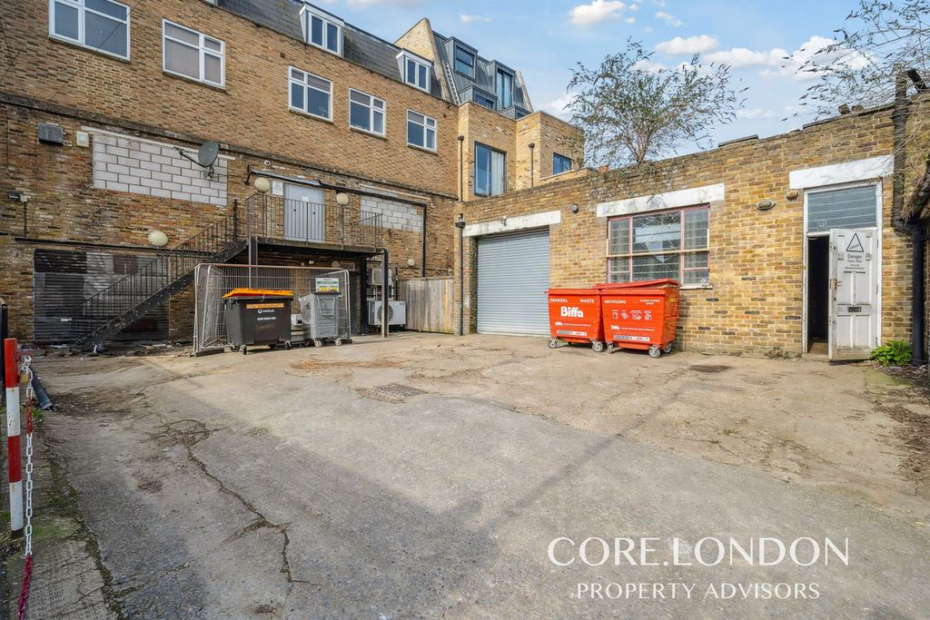 Property photo 2 of 4