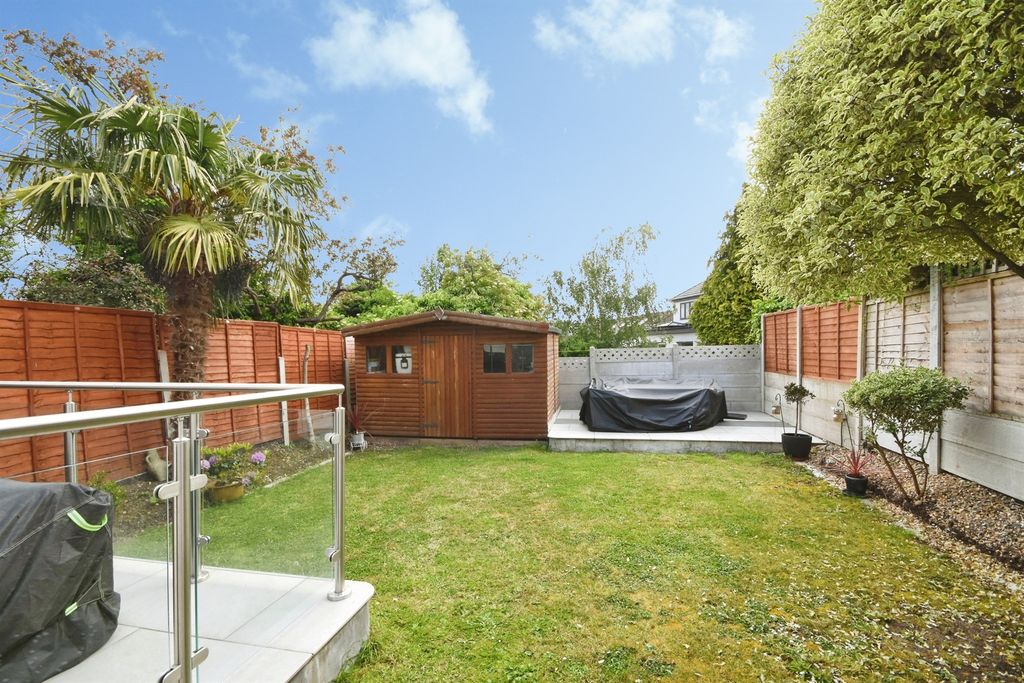 Property photo 2 of 23