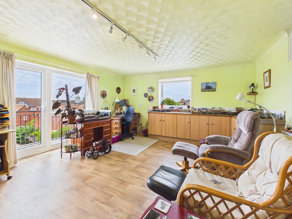 Property photo 2 of 19
