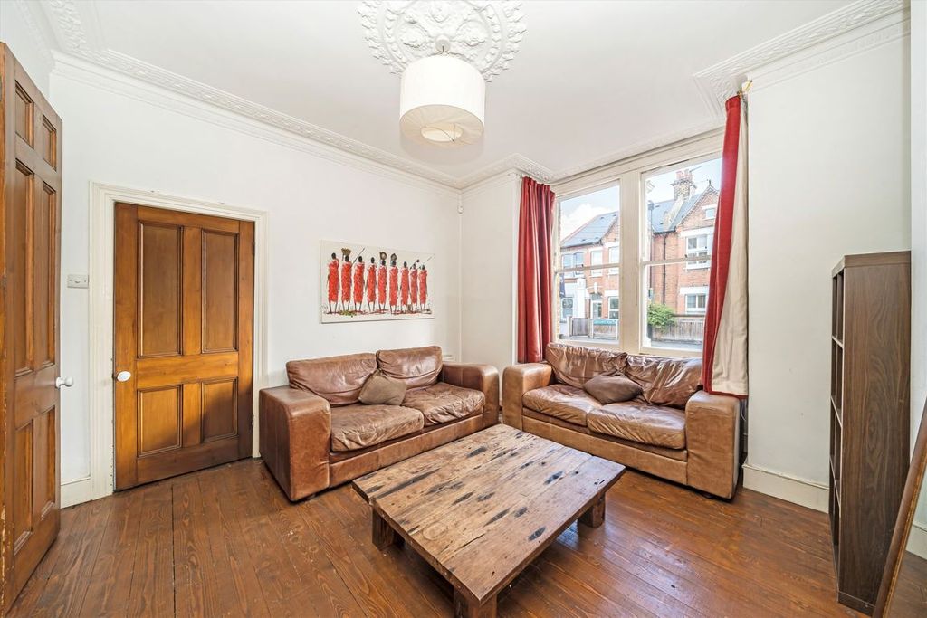 Property photo 3 of 11