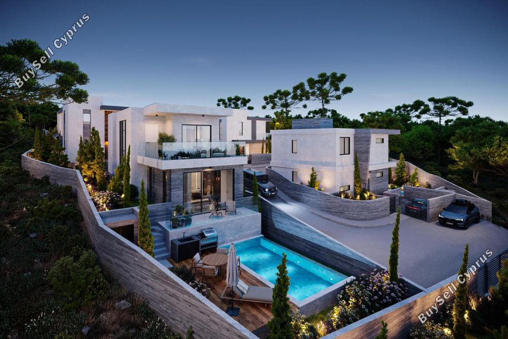 Property photo 3 of 20