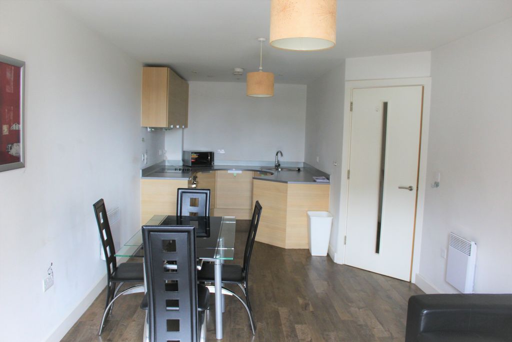 Property photo 2 of 18 Lounge 3.Jpg