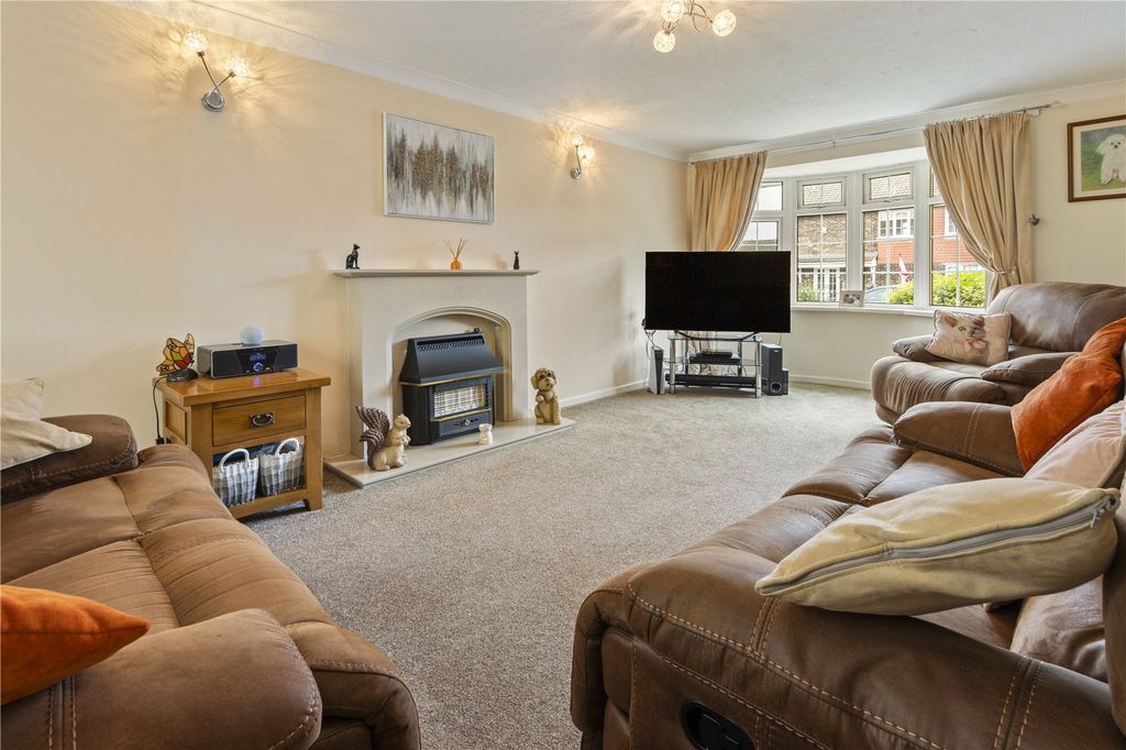 Property photo 2 of 32 Picture No. 14