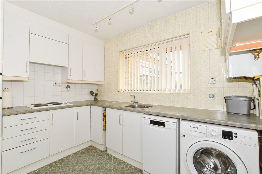 Property photo 2 of 16 Kitchen