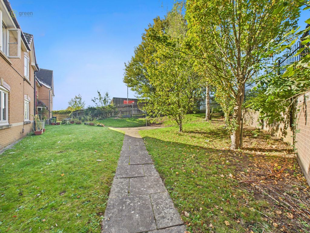 Property photo 2 of 23