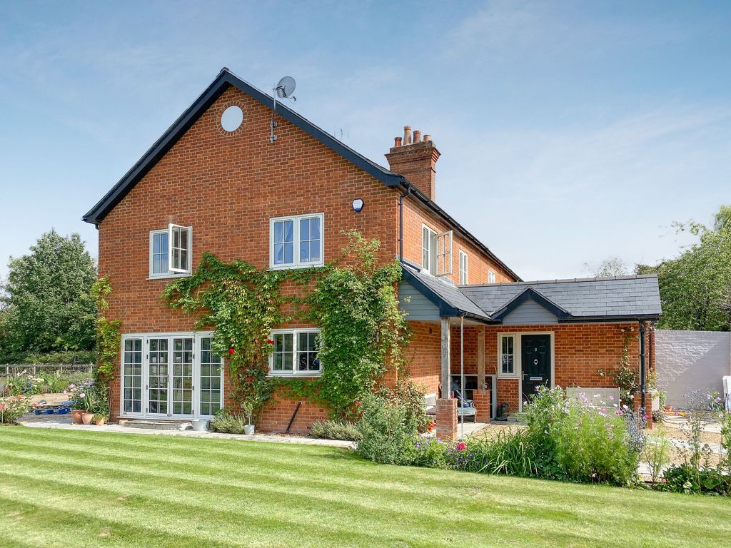 Property photo 1 of 9