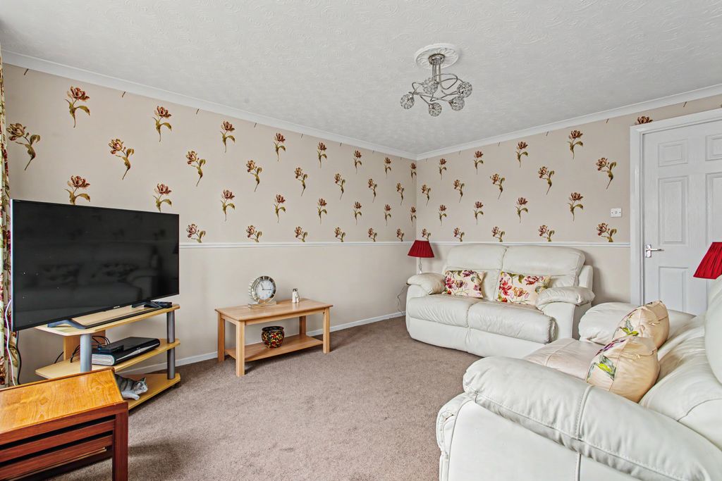 Property photo 3 of 11 Property Image 3