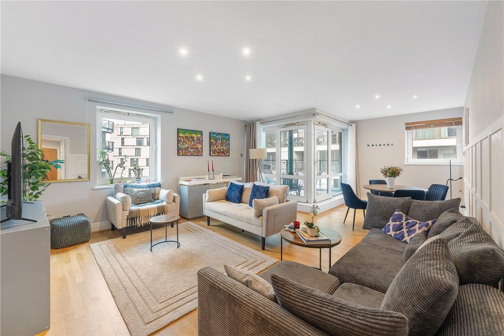 Property photo 1 of 9 Reception Room