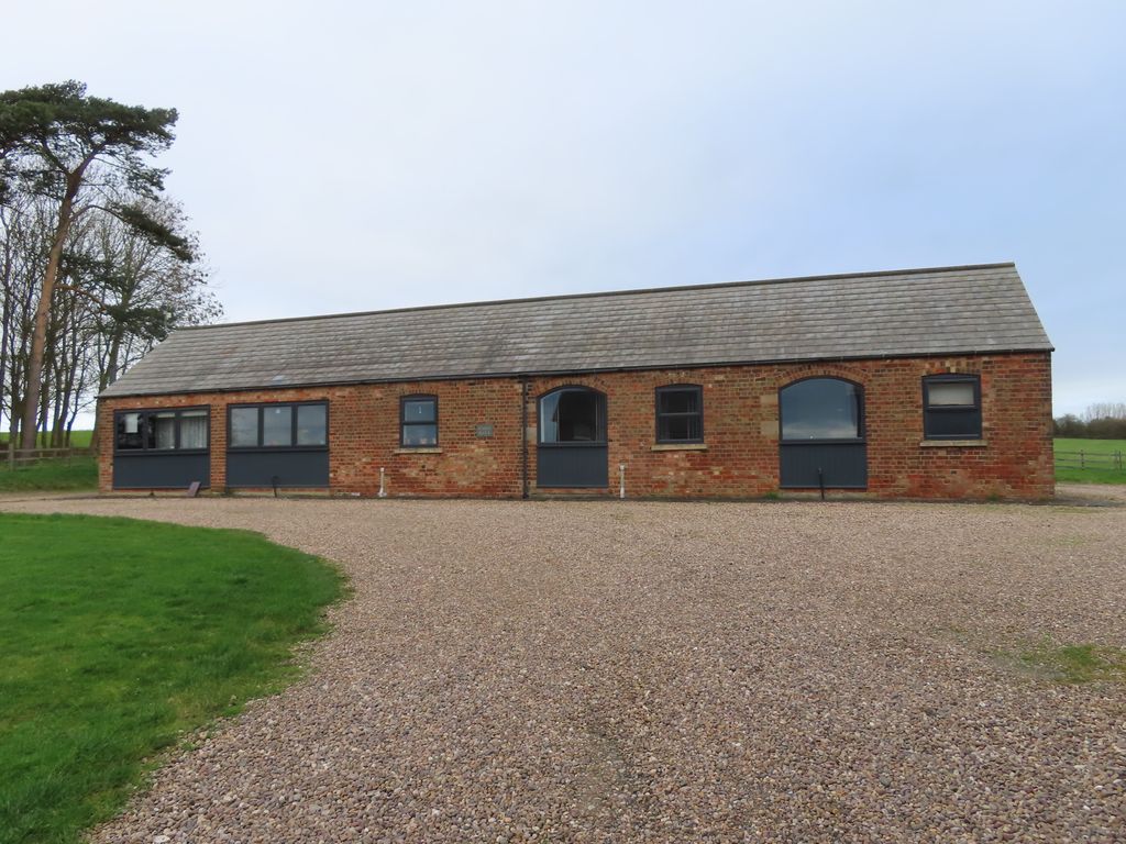 Property photo 3 of 24