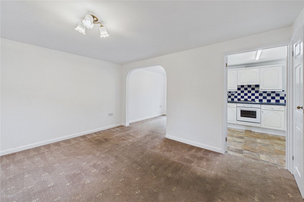 Property photo 3 of 15 Picture No. 12