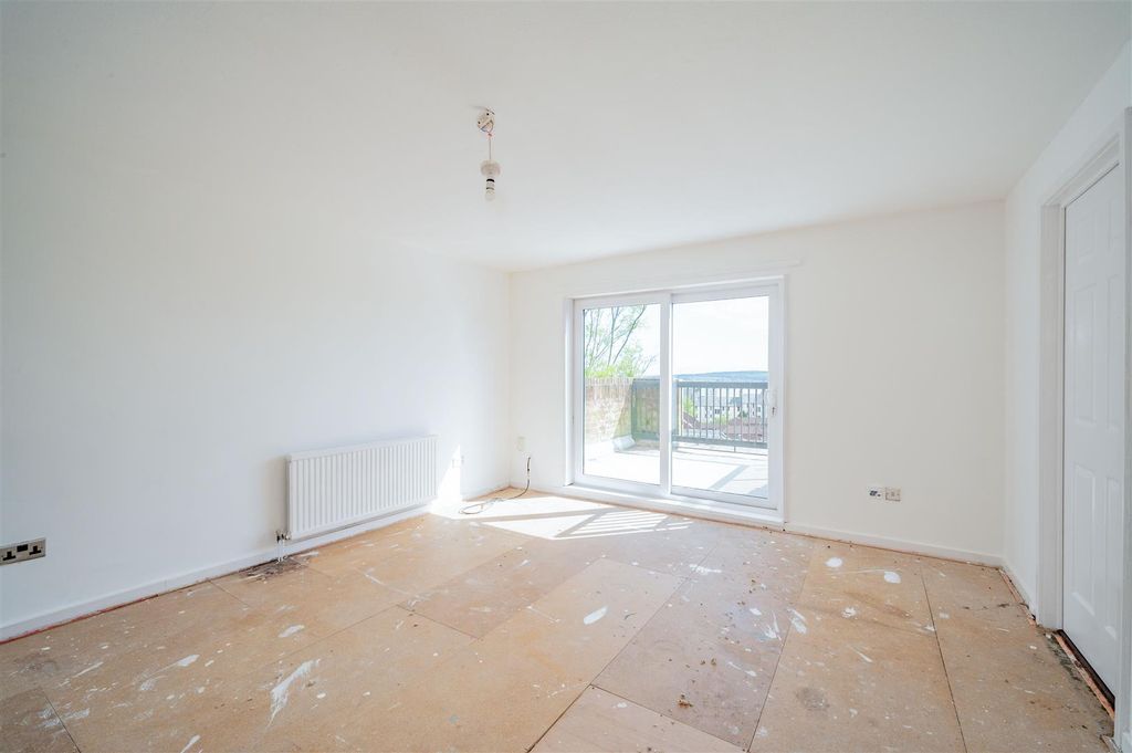 Property photo 2 of 17 15 Kinloch Street Dundee-4.Jpg
