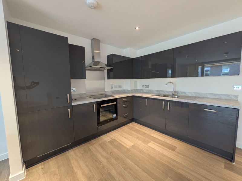 Property photo 2 of 8 Photo 4