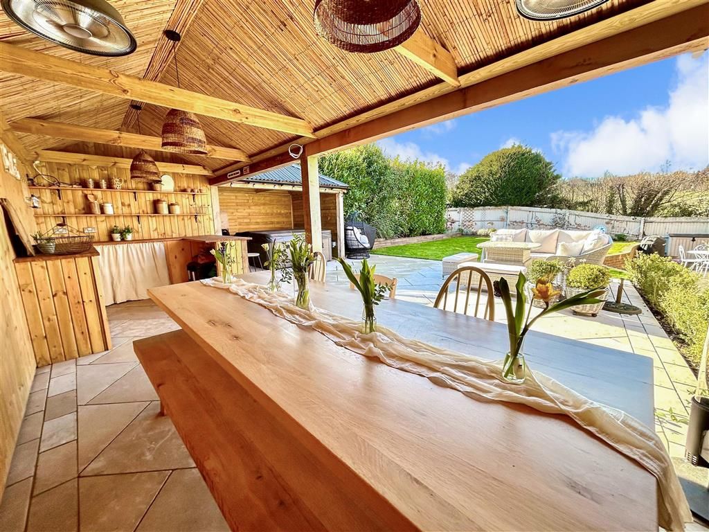 Property photo 1 of 30 External Feature
