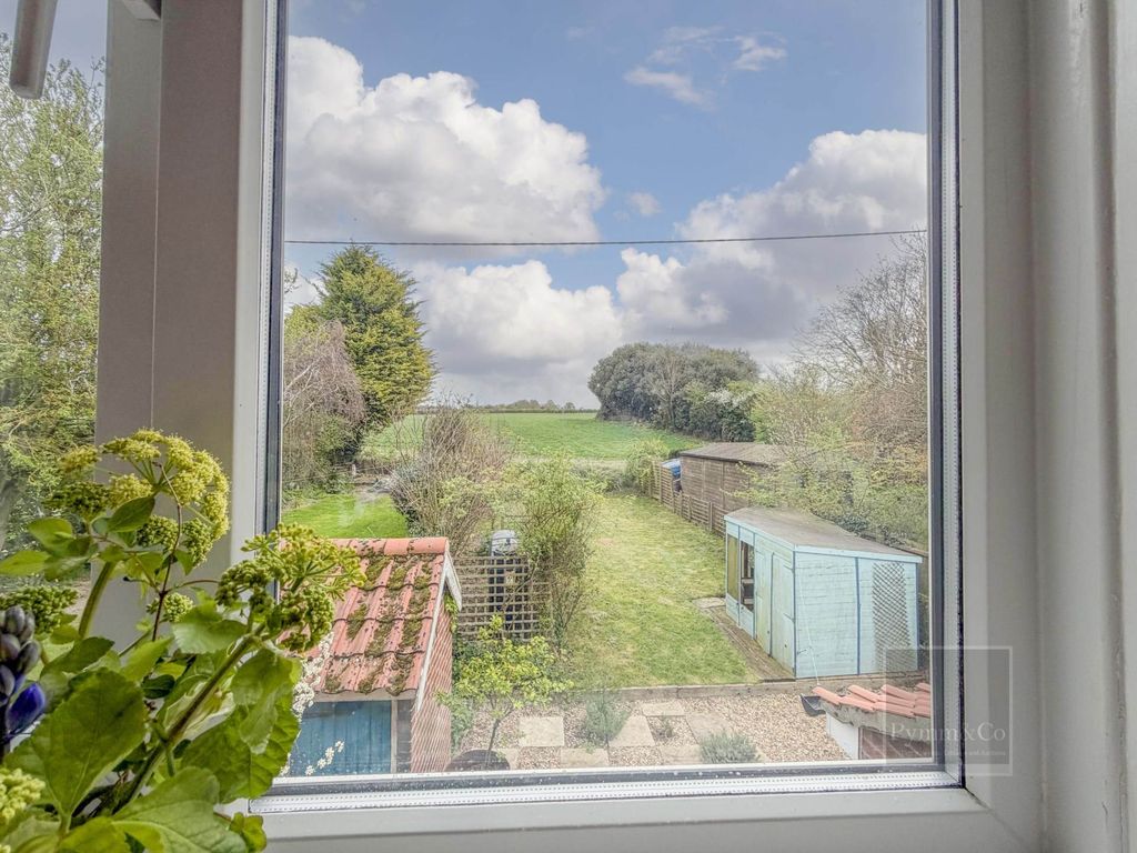 Property photo 3 of 23