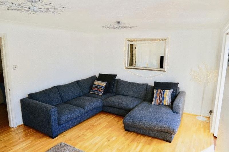 Property photo 3 of 9