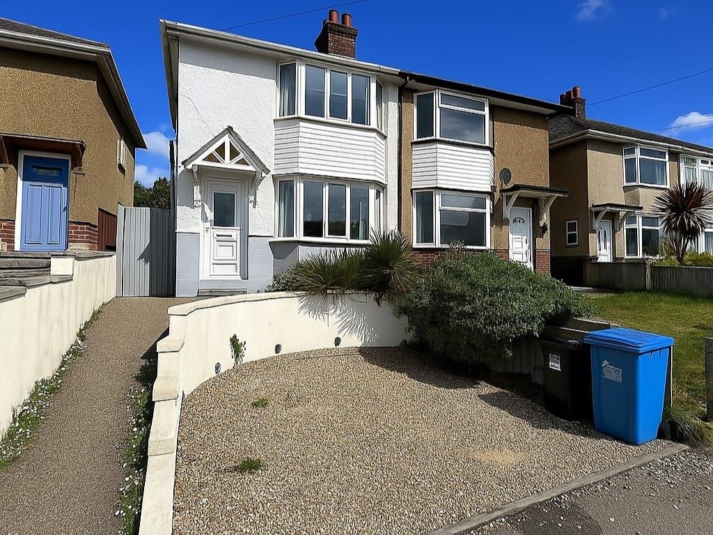 Property photo 1 of 25