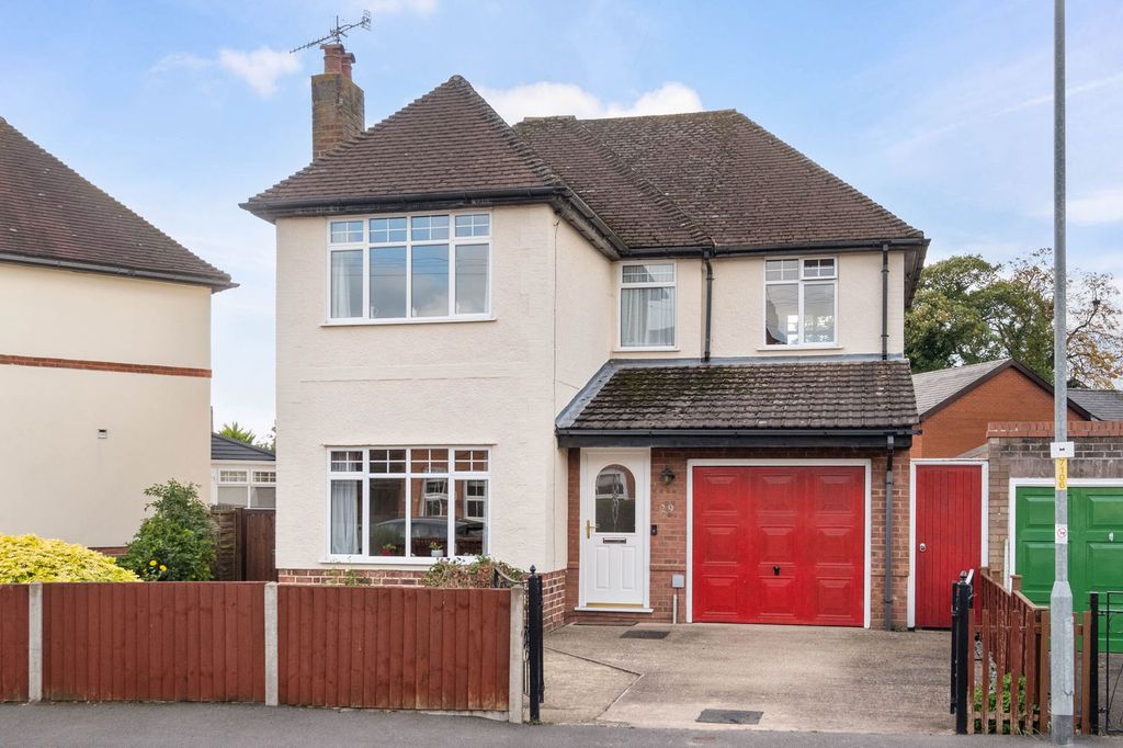 Property photo 1 of 17