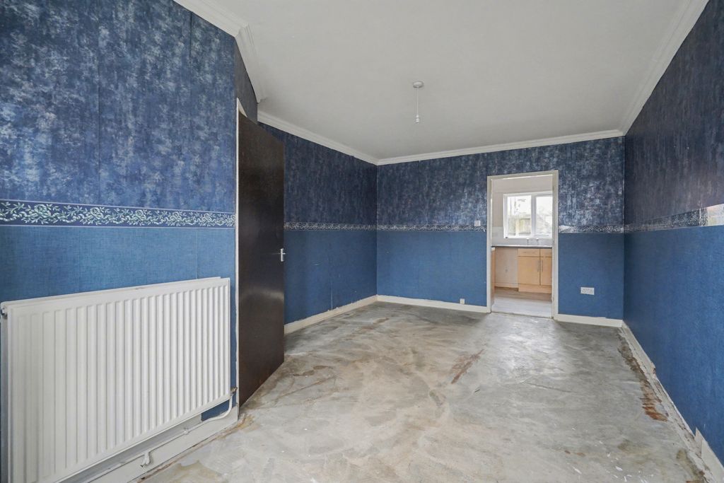 Property photo 3 of 17 5 Pingreaves Drive, Chellaston, Derby, Derbyshire, De73 6Pd