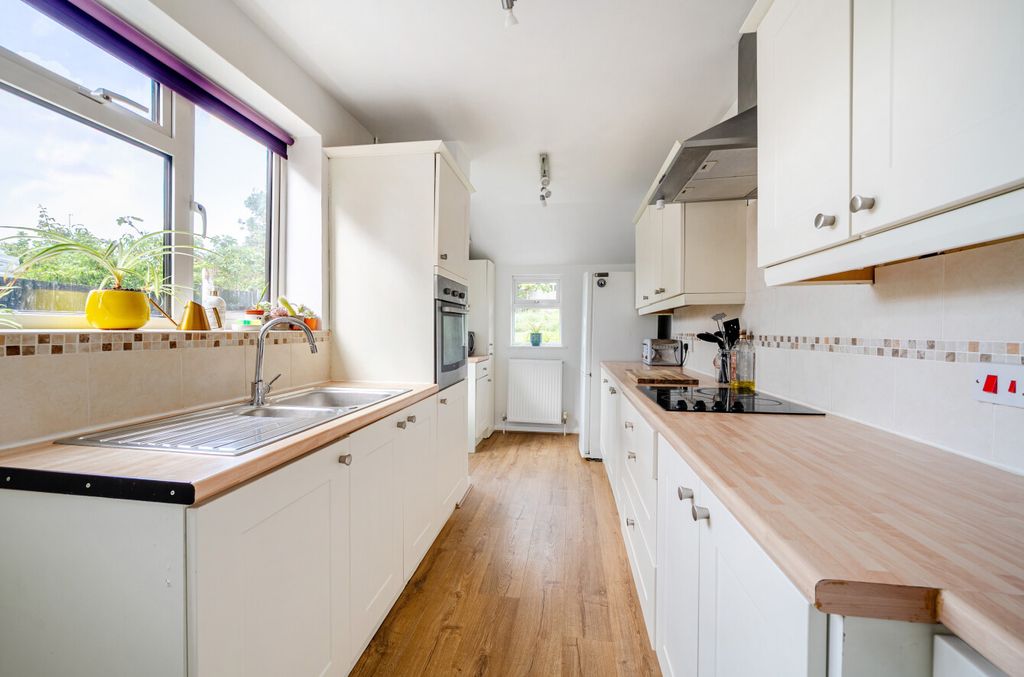 Property photo 3 of 25 1454105-9-6A0F36F...