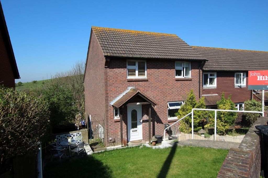 Property photo 1 of 11 838. Front.Jpg