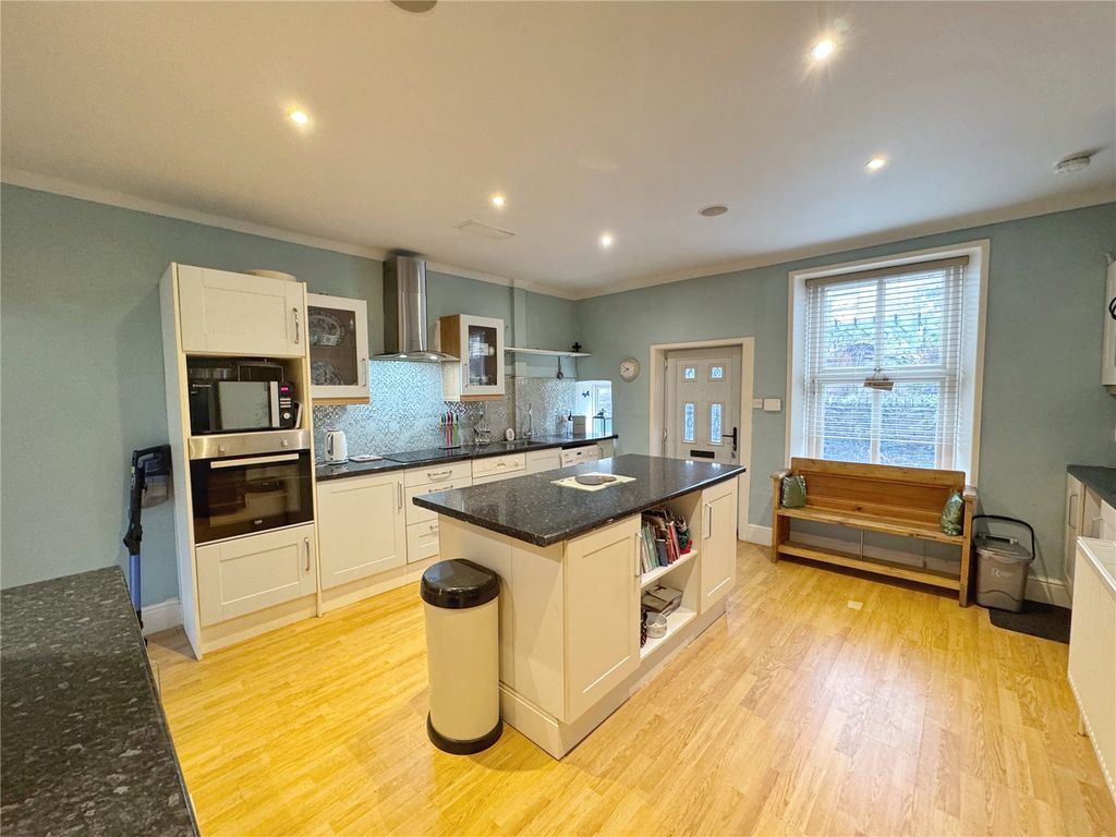 Property photo 3 of 16 Kitchen Dining Room