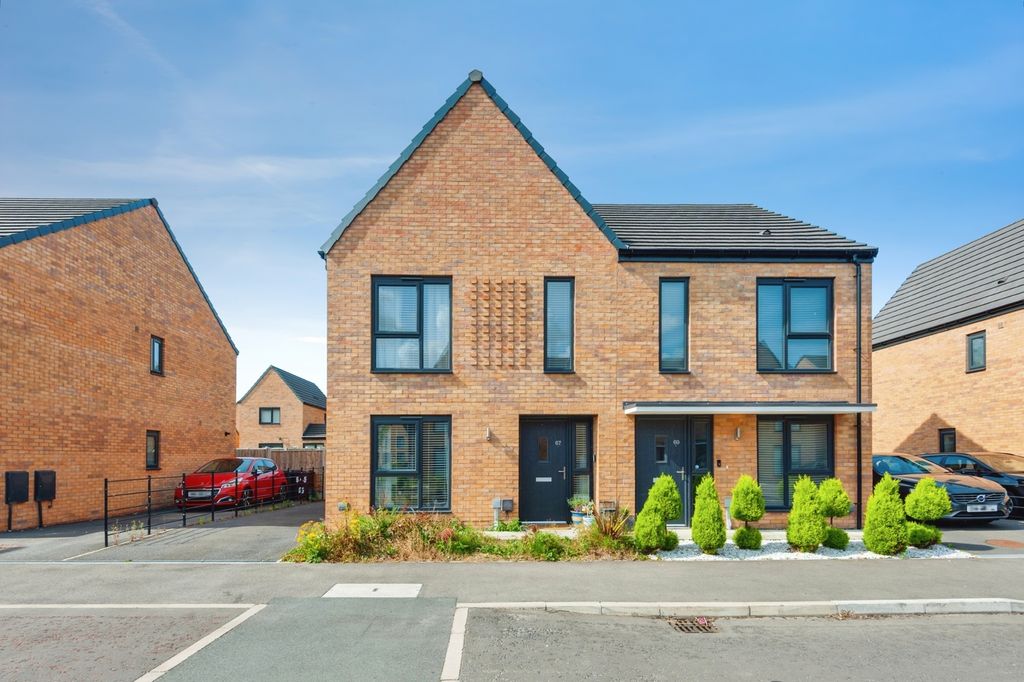 Property photo 1 of 20 Pbox-Img.Jpg
