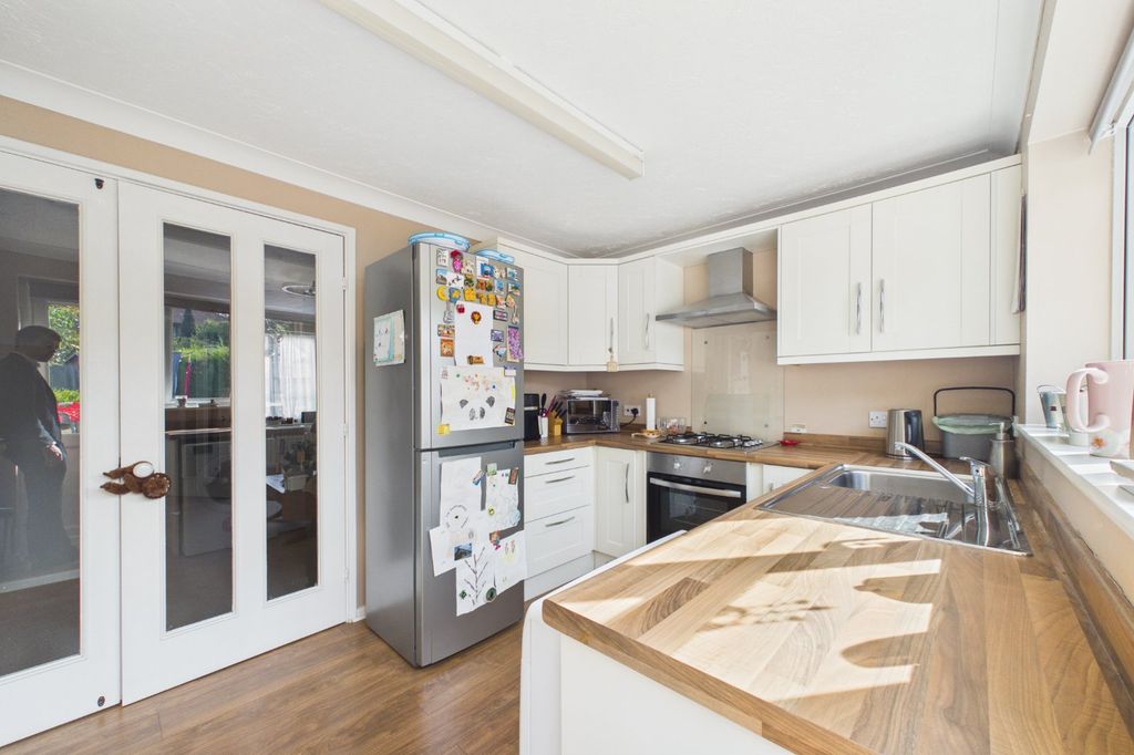 Property photo 3 of 7 Picture No. 13