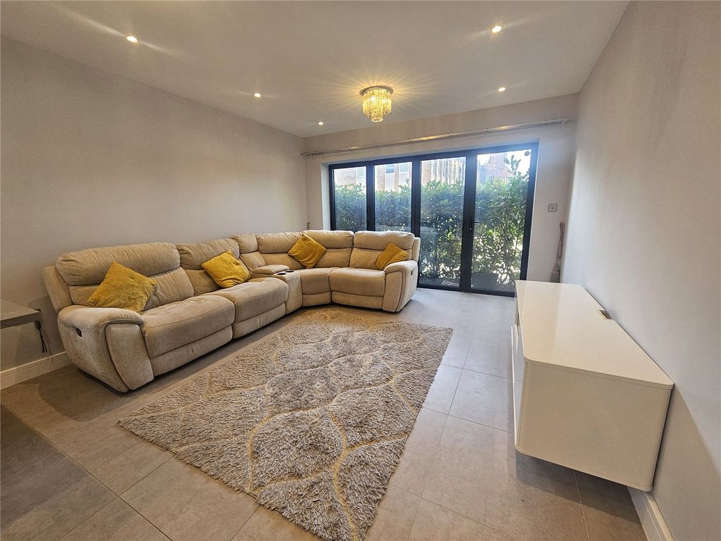 Property photo 2 of 10 Picture No. 01
