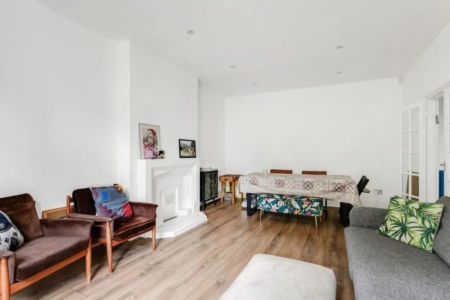 Property photo 3 of 11 5377942