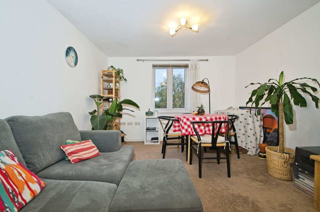 Property photo 3 of 17 Living/Dining Area