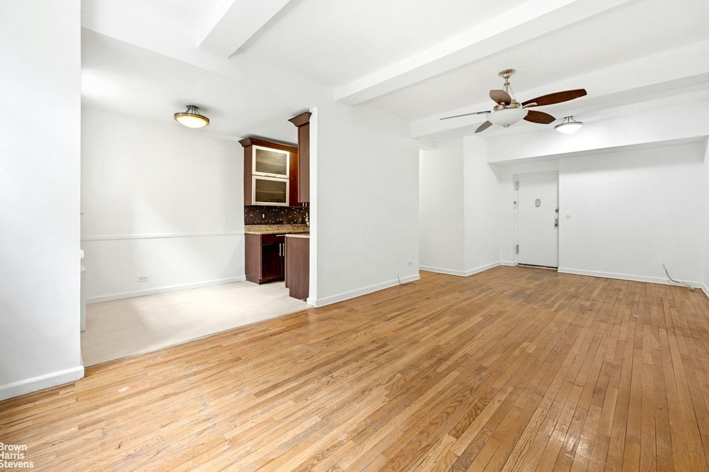 Property photo 3 of 12 <Alttext/>