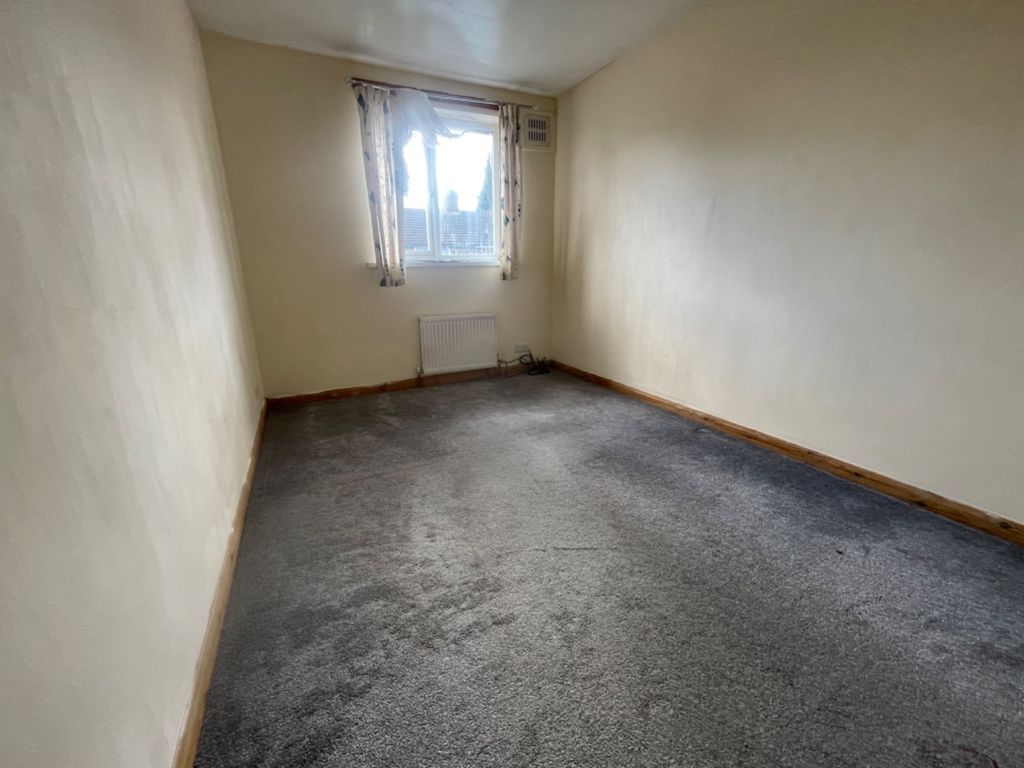 Property photo 3 of 10 3634653