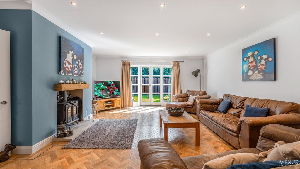 Property photo 2 of 45 4242054