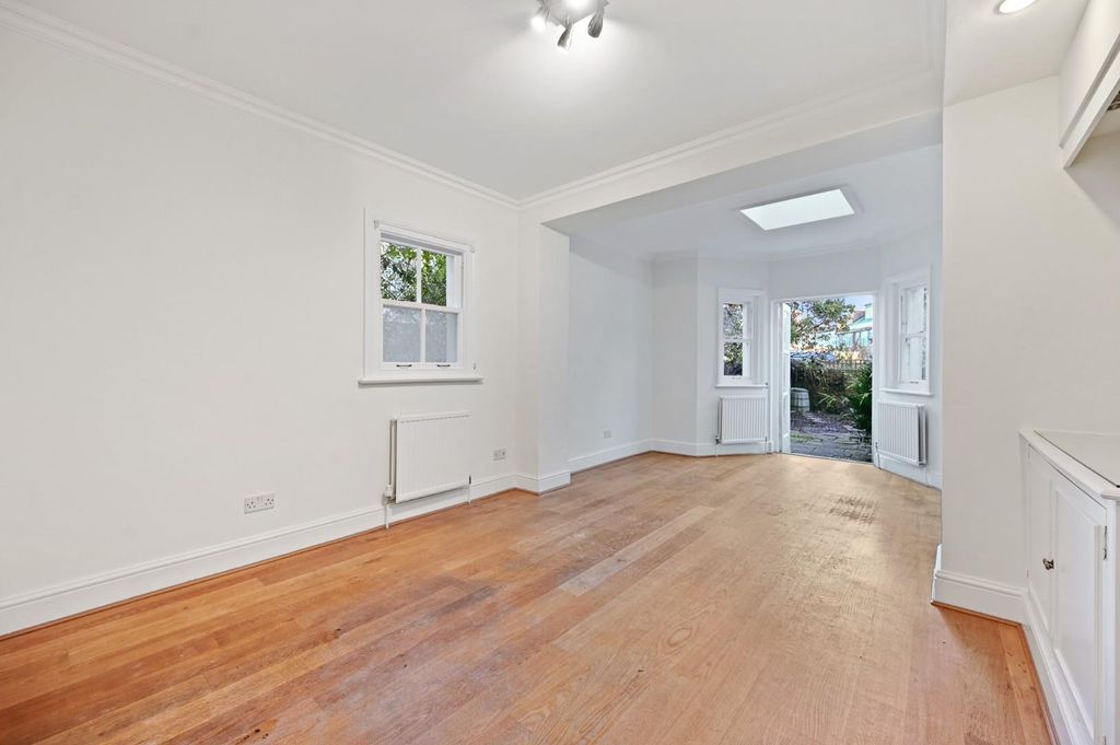 Property photo 3 of 9 Rcfbl- 56A St Quintin Avenue- Reception, Dinning A