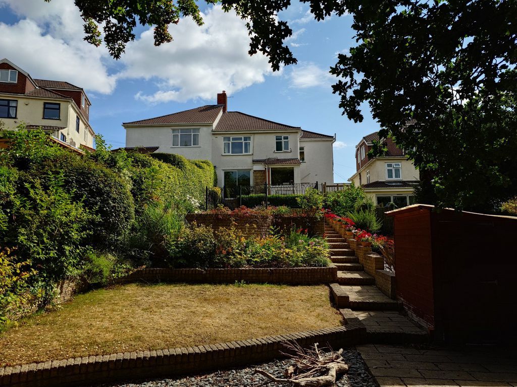 Property photo 1 of 18 Garden