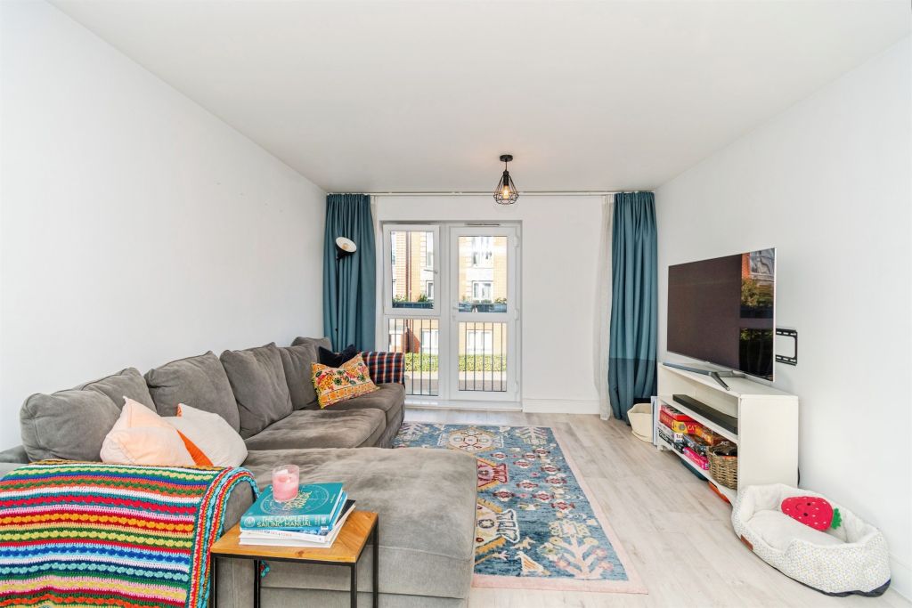 Property photo 3 of 16