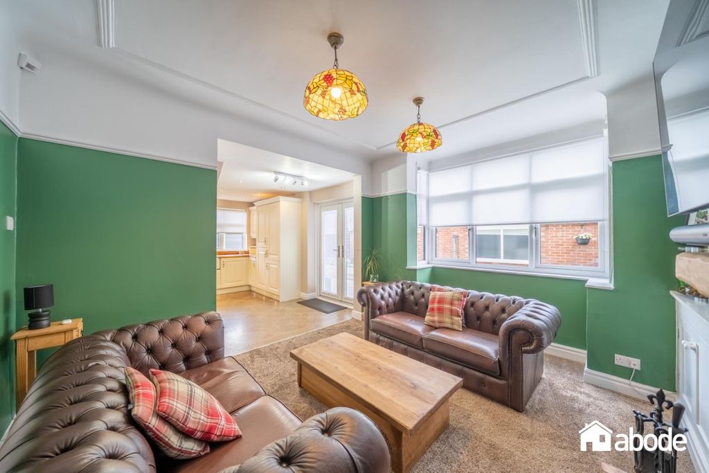 Property photo 3 of 32 Dsc08079-Hdr.Jpg