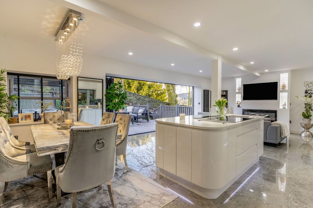 Property photo 3 of 36 P042825_03.Jpg