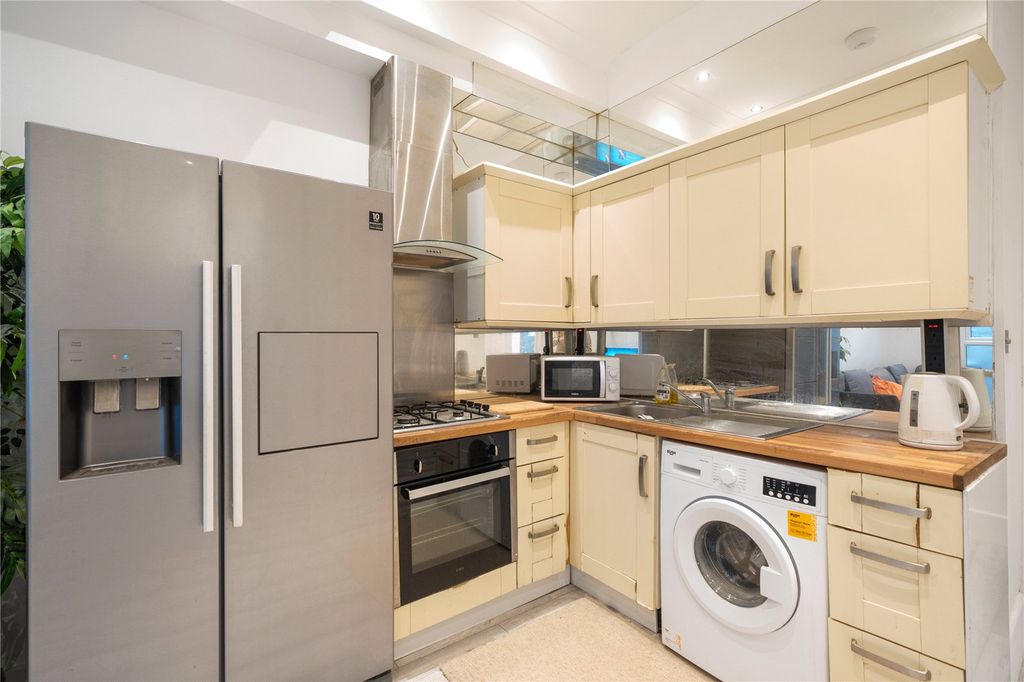 Property photo 2 of 12 Picture No. 03