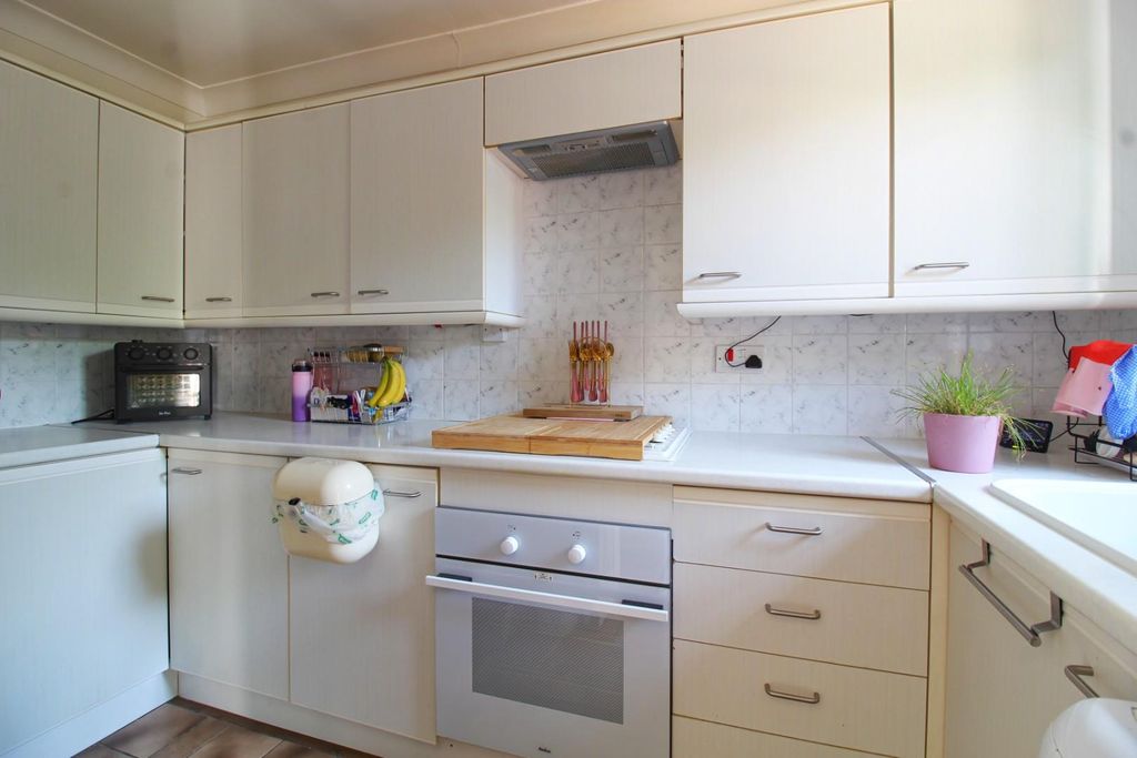 Property photo 3 of 14 Img_2689_Inpixio.Jpg